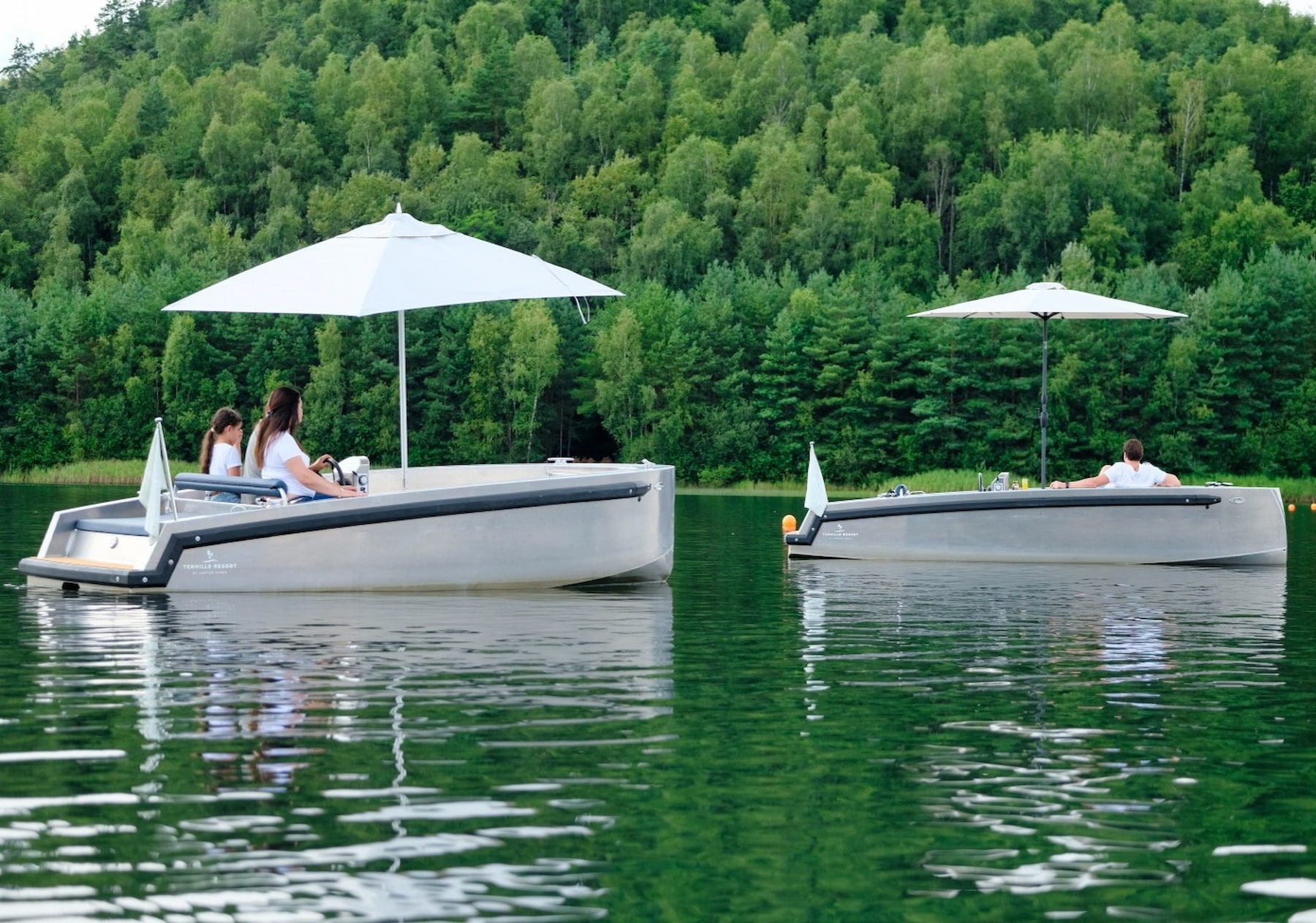 Eagle 525T - Background 9