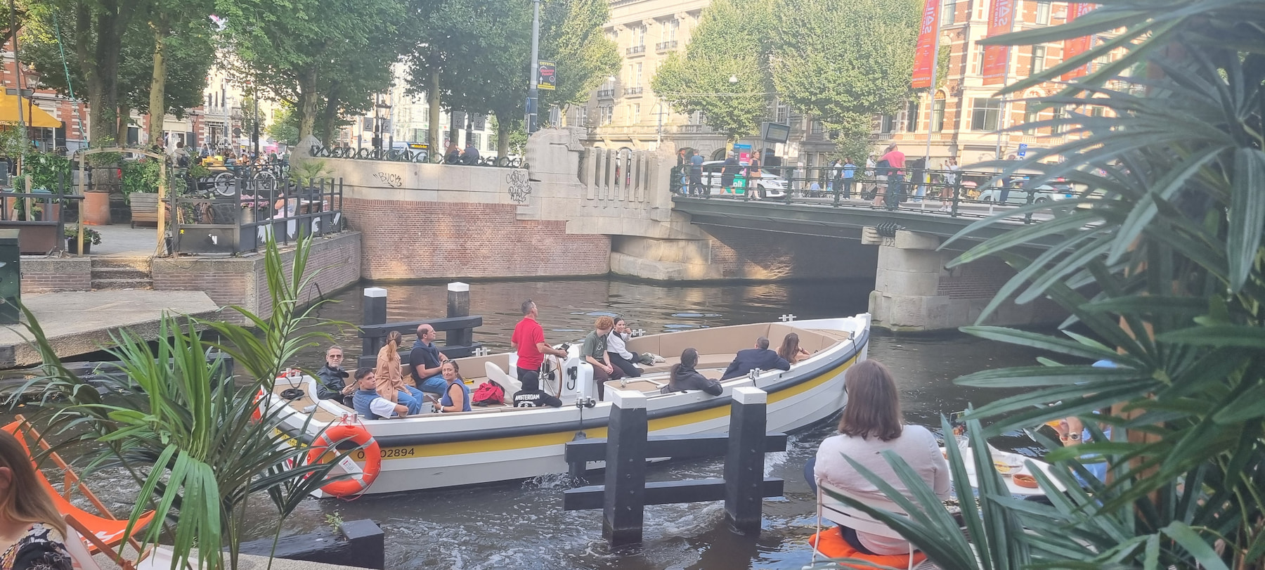 Eagle C999 - Background 7