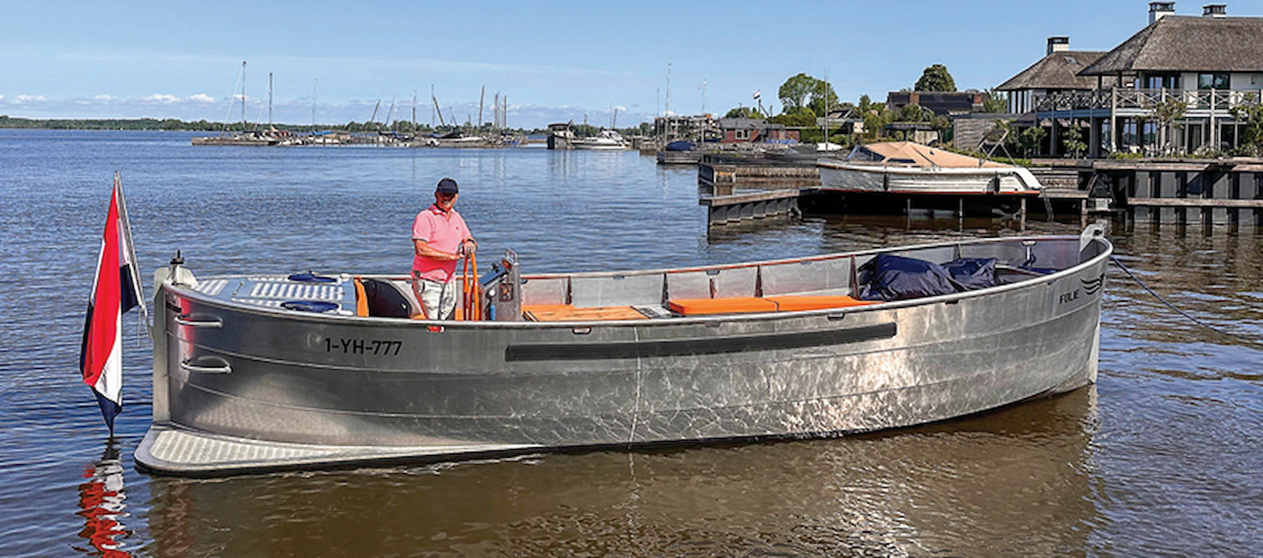 Eagle Hybruut 28 - Background 2